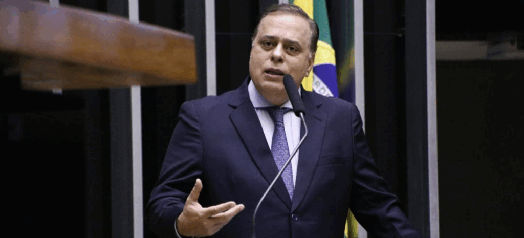 Mais gasto, mais imposto, menos Brasil