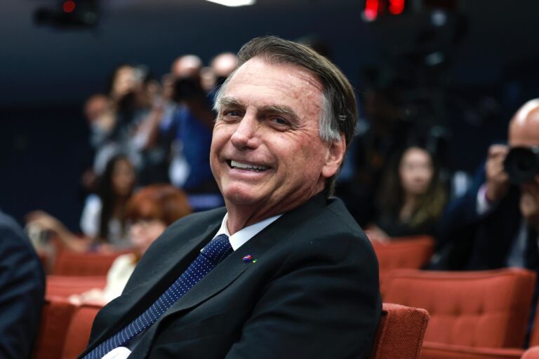 Bolsonaro vendeu por milhões uma área que hoje vale bilhões: o caso do bloco Bumerangue