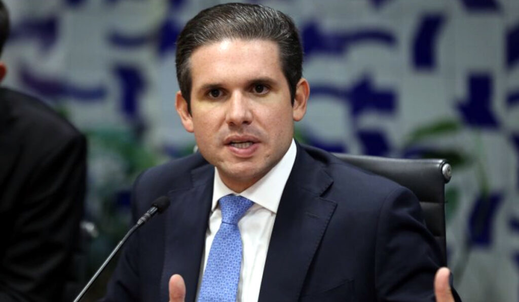 PSD e União Brasil articulam candidaturas ao TCU e desafiam acordo de Motta com o PT