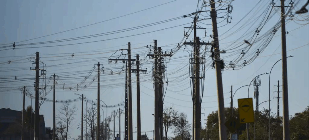 Conta de luz virou imposto disfarçado: tarifa bate recorde e penaliza o consumidor