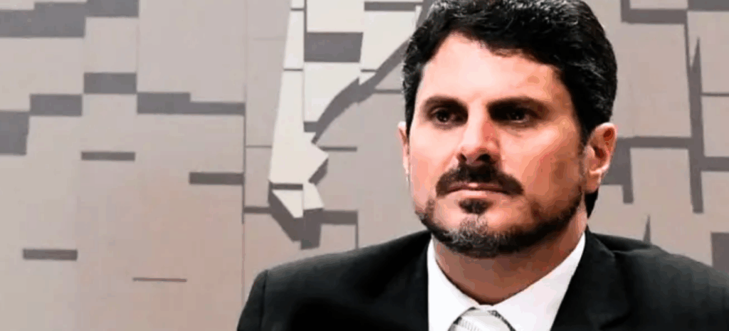 Senador Marcos do Val é obrigado a usar tornozeleira eletrônica: entenda as acusações