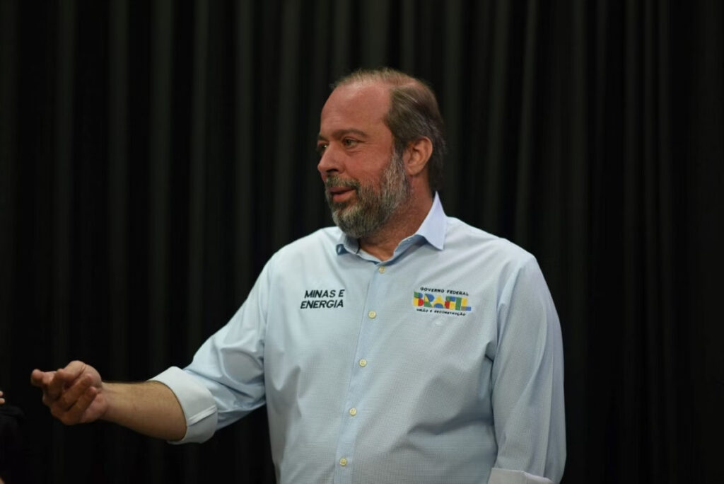 Alexandre Silveira critica tarifas dos EUA e defende avanço do Brasil em minerais críticos