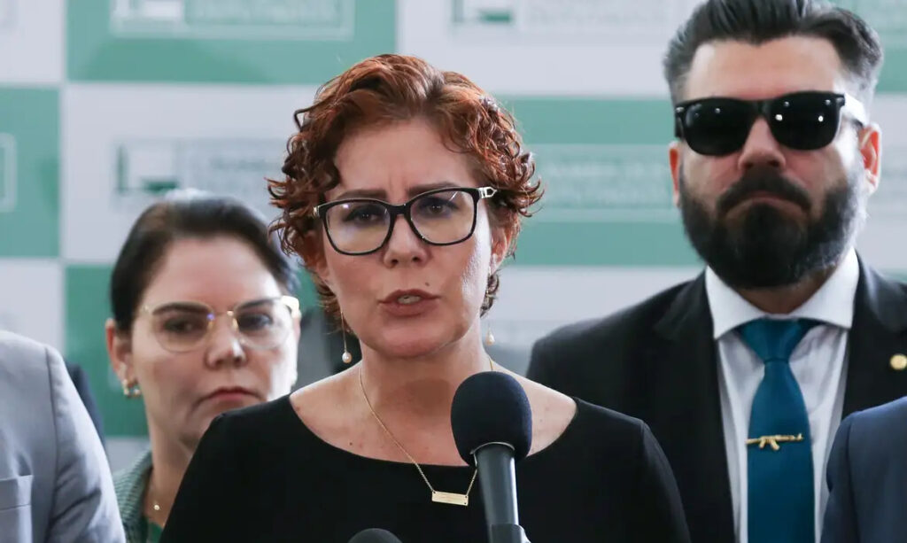 STF nega recurso e mantém proibição parcial a Zambelli