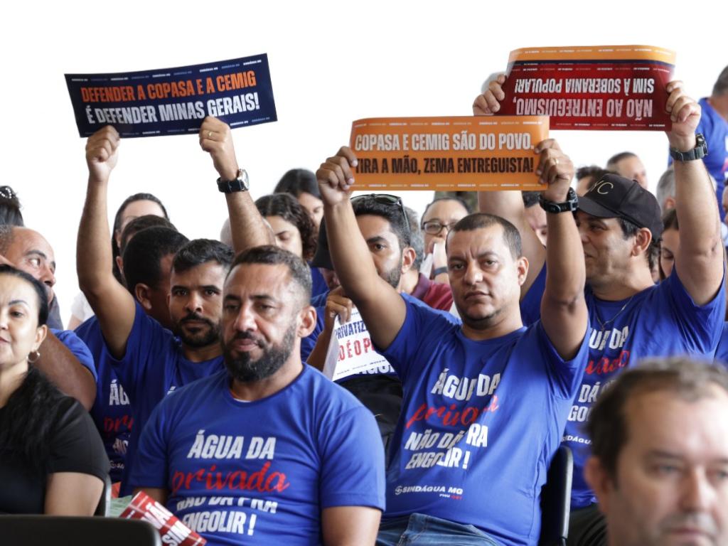 Ocupação na Assembleia: Funcionários da Copasa protestam contra privatização