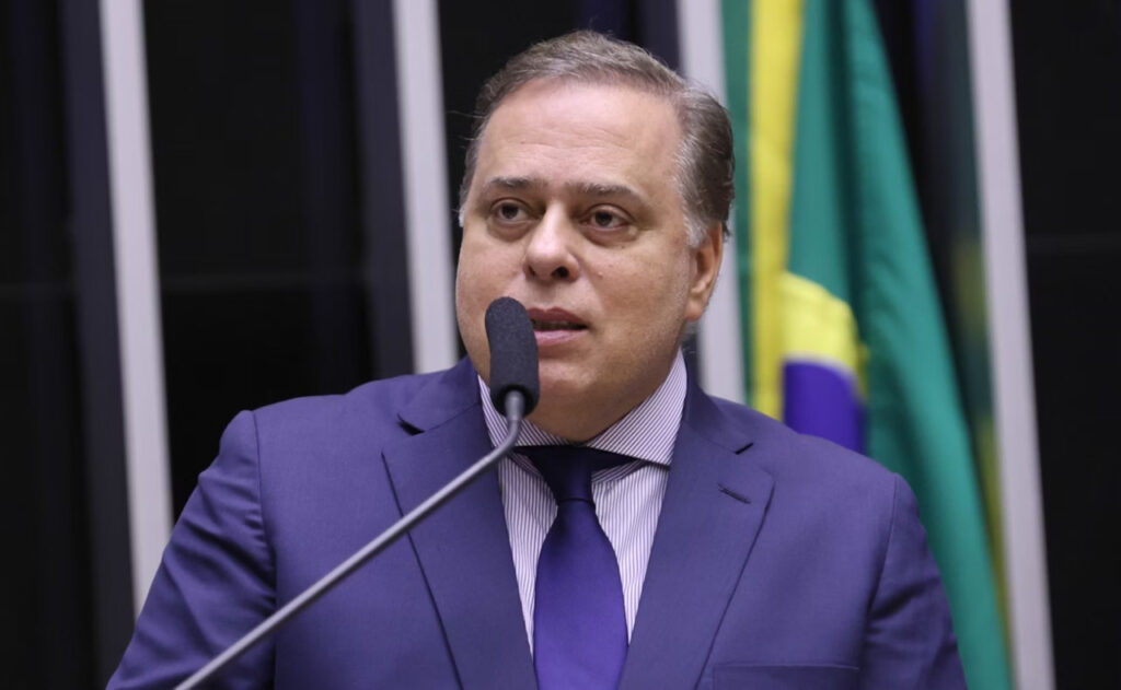 Câmara debate mudanças nos Juizados Especiais; relatório de Paulo Abi-Ackel propõe ajustes para ampliar acesso à Justiça