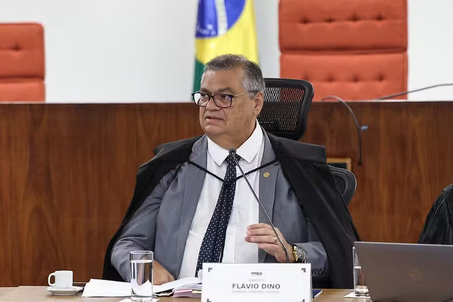 Dino determina que Congresso e Governo Lula façam campanha nacional sobre transparência das emendas parlamentares