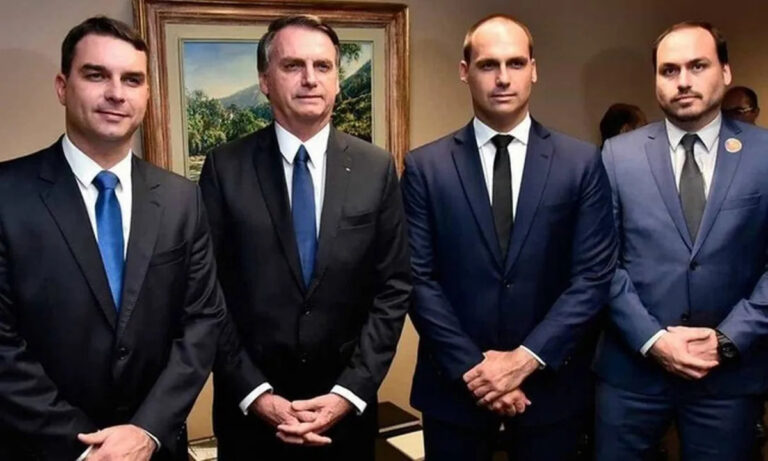 Bolsonaro crava que nenhum dos filhos disputará a Presidência