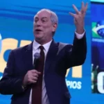 Ciro Gomes volta ao PSDB e provoca Lula: “Aqui não tem ladrão. E lá?”
