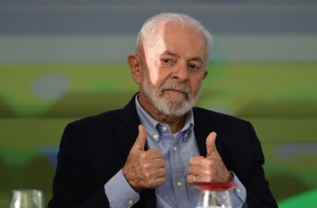 Lula se oferece para mediar crise entre EUA e Venezuela