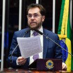 Plínio Valério: “12 anos bastam: é preciso limitar os mandatos no Supremo”
