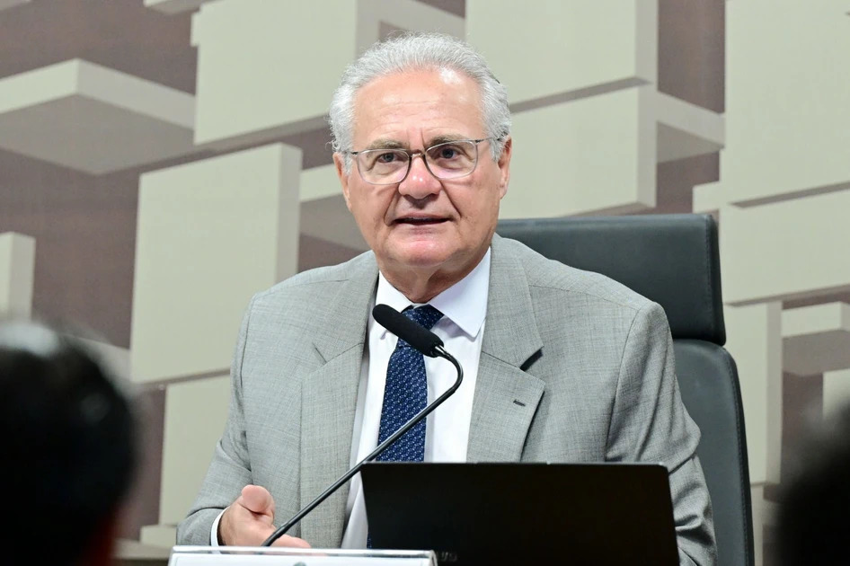 Nome de Renan Calheiros para relatar IR acirra disputa política entre Senado e Câmara