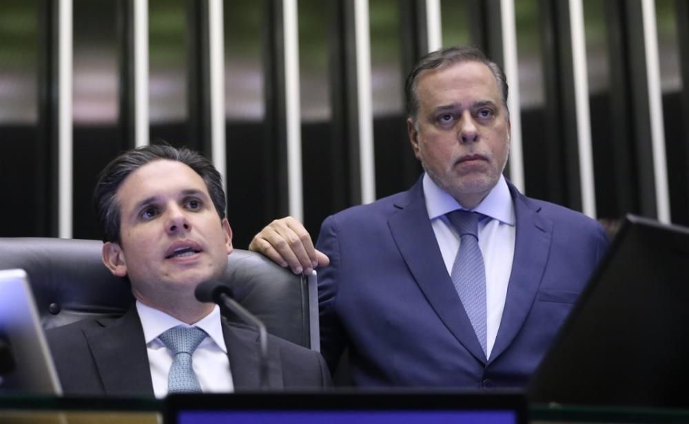 Quando o centro lidera, o Brasil avança