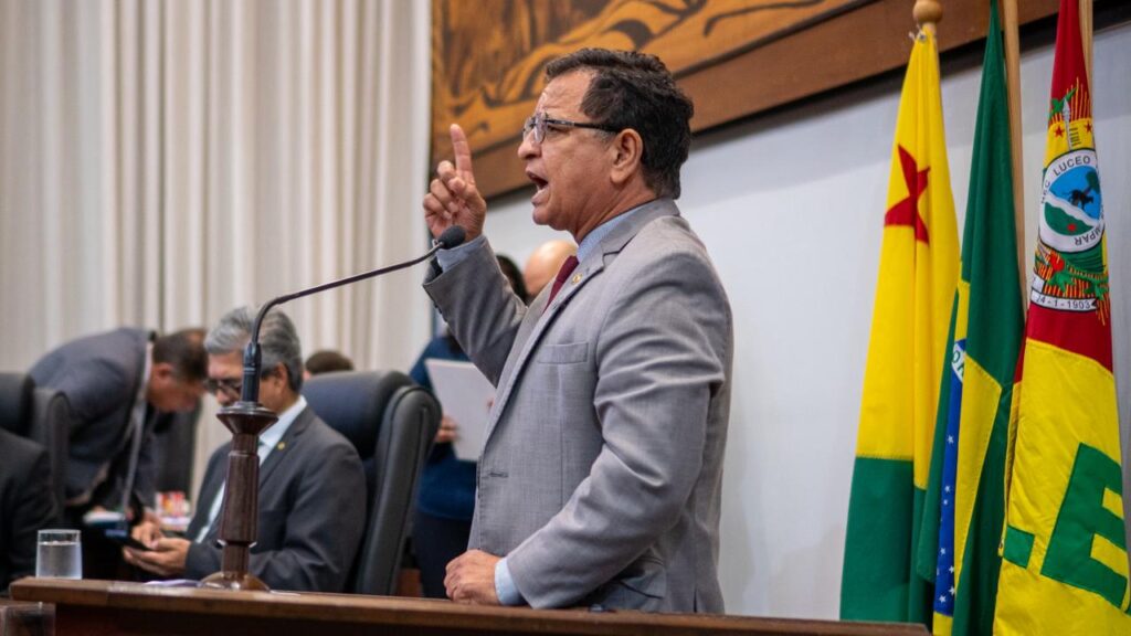 Luiz Gonzaga alerta para abandono da BR-364 e cobra resposta do governo Lula