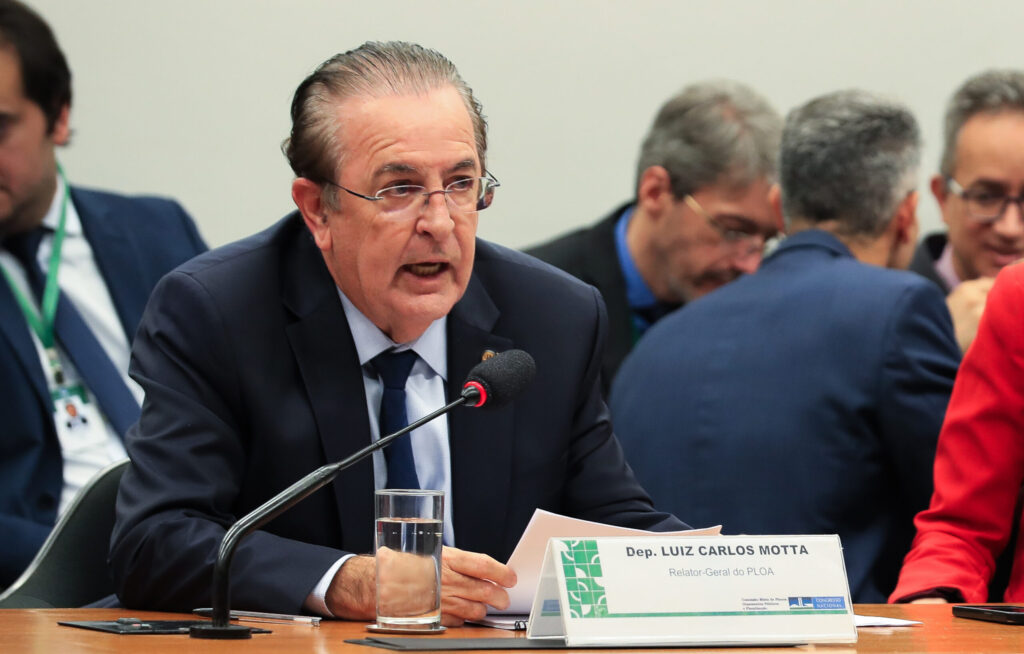 Deputado do PL surpreende e apoia debate sobre o fim da escala 6×1