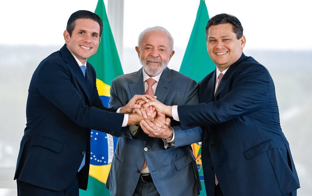 Rachado com Alcolumbre e Motta, Governo Lula está isolado no congresso