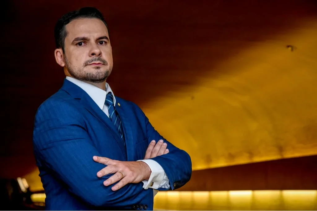 Capitão Alberto Neto: “Uma lei Rouanet contra o crime”