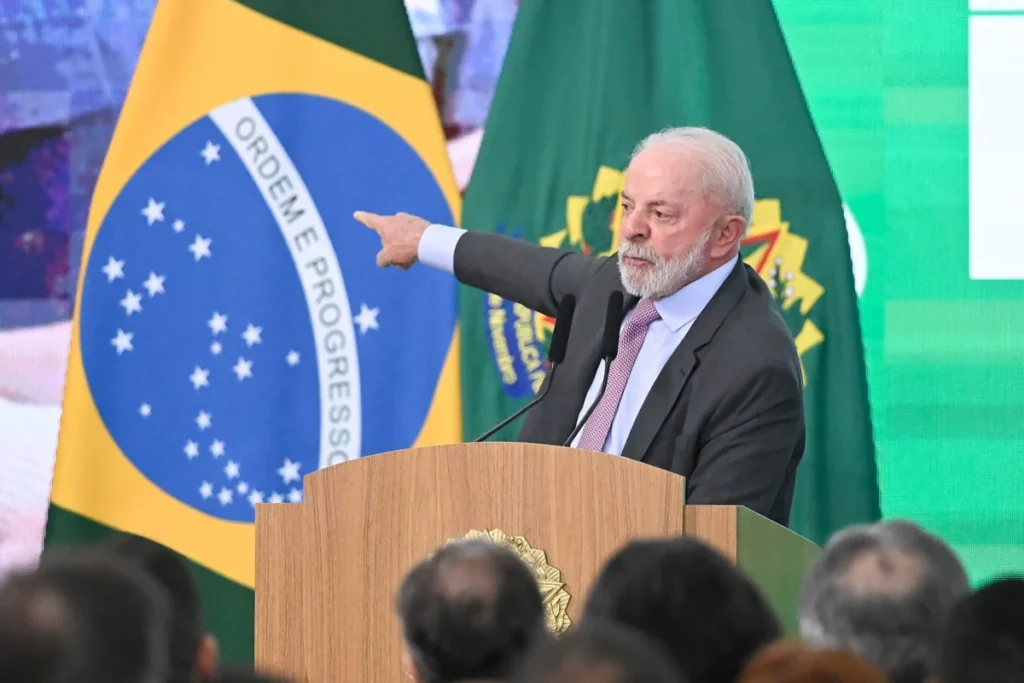 Lula vai à Colômbia antes da COP30 e tenta recolocar Venezuela no centro do debate