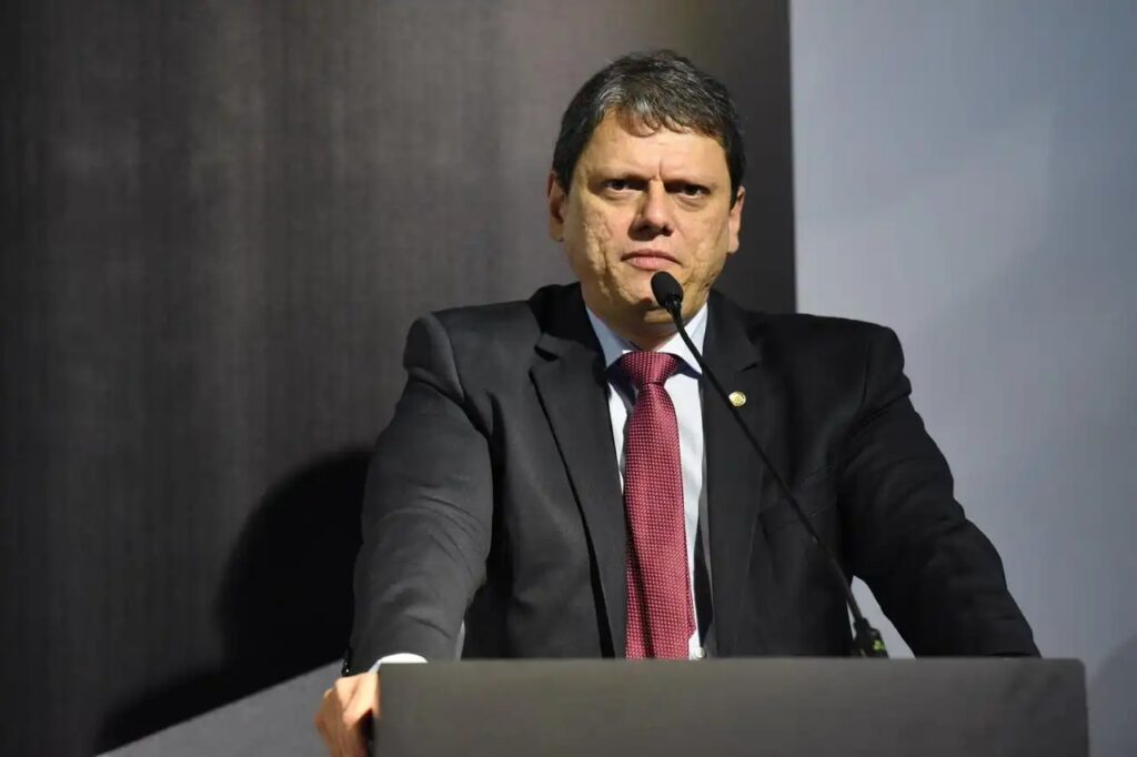 Tarcísio de Freitas: “Coragem para fazer o impossível acontecer”