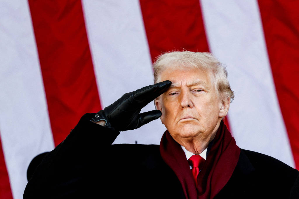 Trump anuncia redução de tarifas sobre café e acena ao Brasil