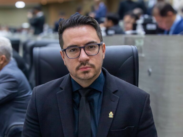 Vereador Rodrigo Guedes aciona justiça contra empréstimo de R$ 1 bilhão da prefeitura de Manaus