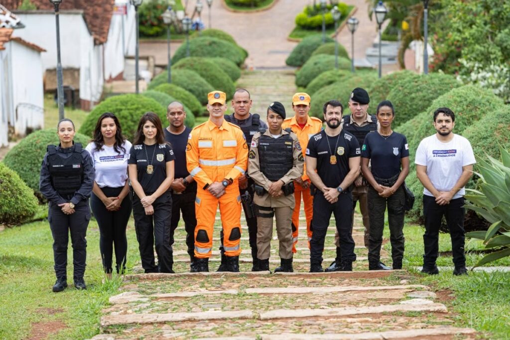 Polícias se unem contra Zema e denunciam sucateamento em Minas