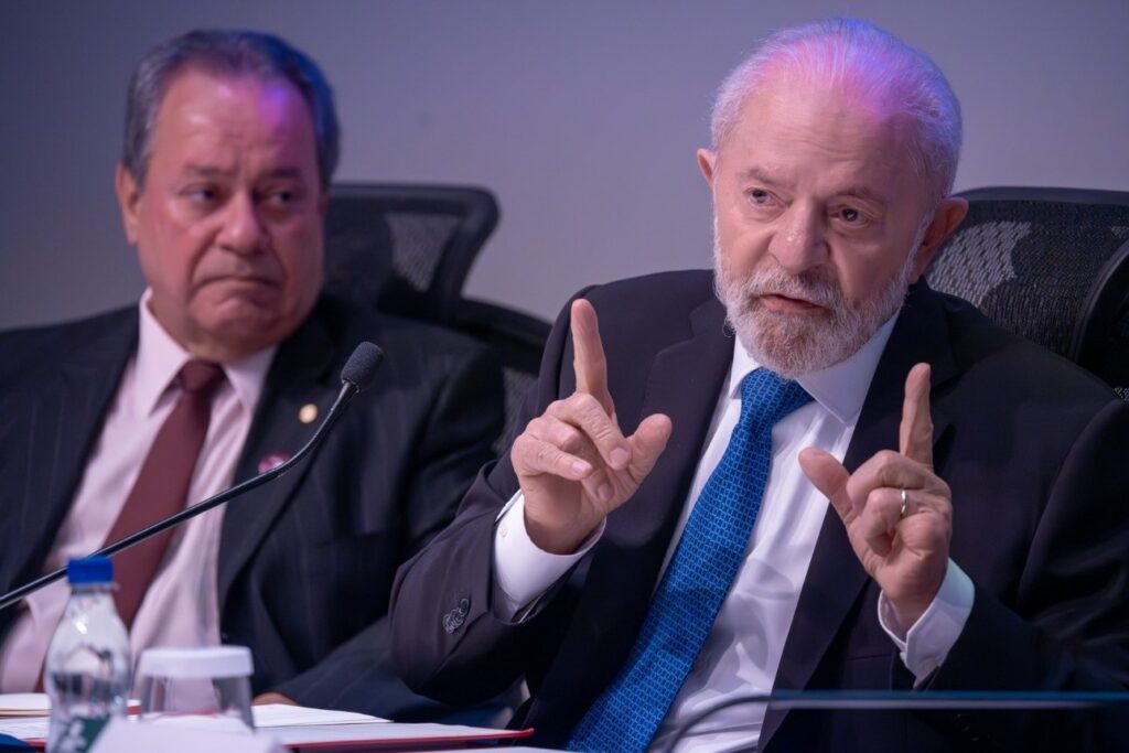 Presidente da CNI critica Lula, fim da escala 6×1 e alerta para explosão das contas públicas em 2027