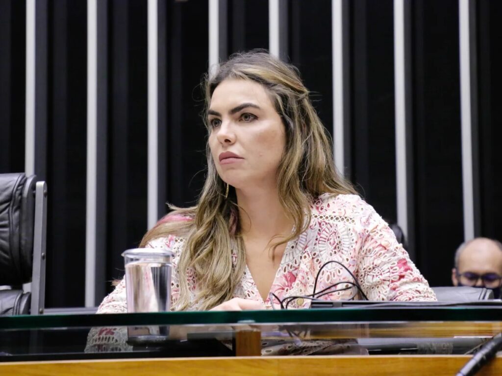 75% dos feminicídios no DF tinham antecedentes; Paula Belmonte critica falta de prevenção