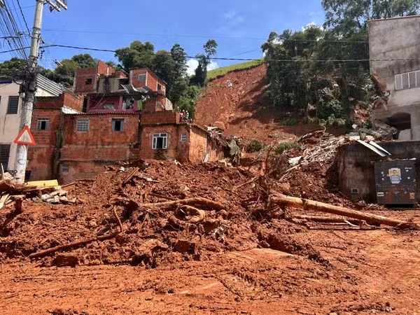 Aécio e Abi-Ackel propõem auxílio emergencial para atingidos e pacote fiscal para reconstrução da Zona da Mata após tragédia das chuvas