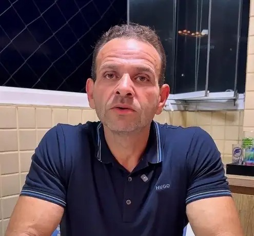 Condenado por estelionato, irmão de Wesley Safadão é afastado da prefeitura no CE