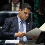 Alcolumbre envia ofício a si mesmo para liberar R$ 379 milhões em emendas