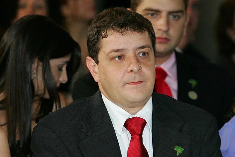 Viagem de Lulinha à Finlândia com custos pagos por lobista inclui hospedagem de alto padrão