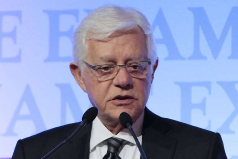 Moreira Franco lança livro sobre os bastidores da política e a Nova República