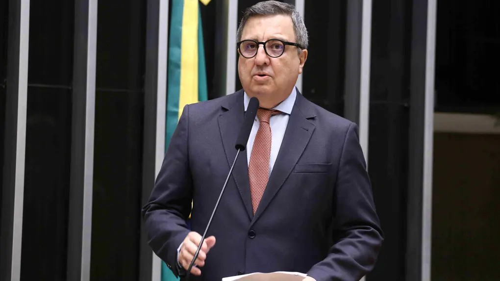 Danilo Forte se filia ao PSDB e reforça base de Ciro Gomes no Ceará