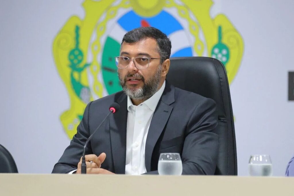 Wilson Lima renuncia ao governo do Amazonas após anunciar permanência no cargo