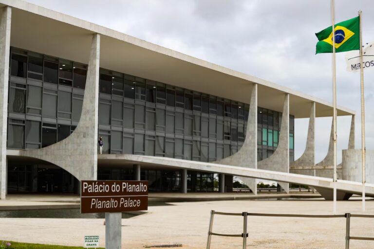 Leandro Karnal: “Opinião | Ser ‘cacique’ é uma vocação universal? Creio que não”