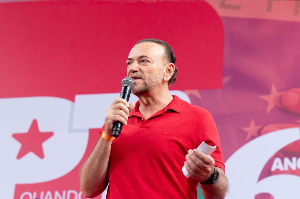 PT quer se aproximar de evangélicos e motoristas de app