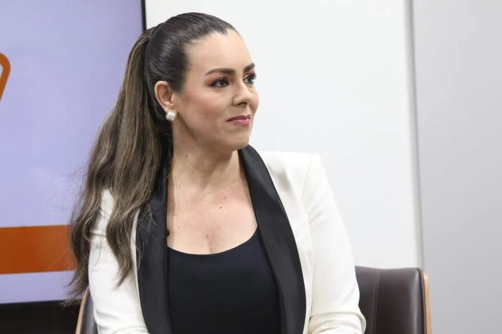 Ex-prefeita Cinthia Ribeiro pode concorrer à Deputada Federal no TO