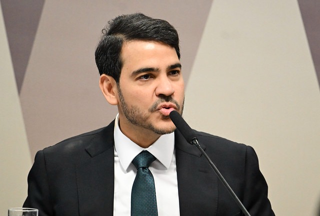 Indicado por Lula ao STF, Jorge Messias diz ser “totalmente contra o aborto”