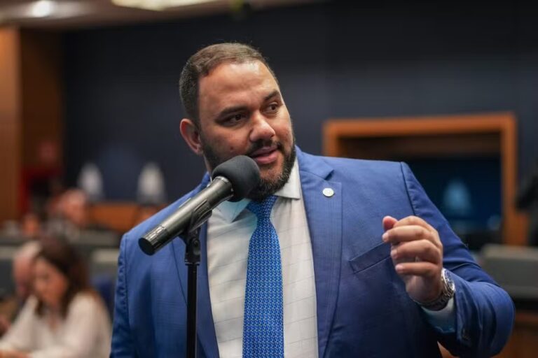 PF prende deputado do Avante no Rio por corrupção na educação