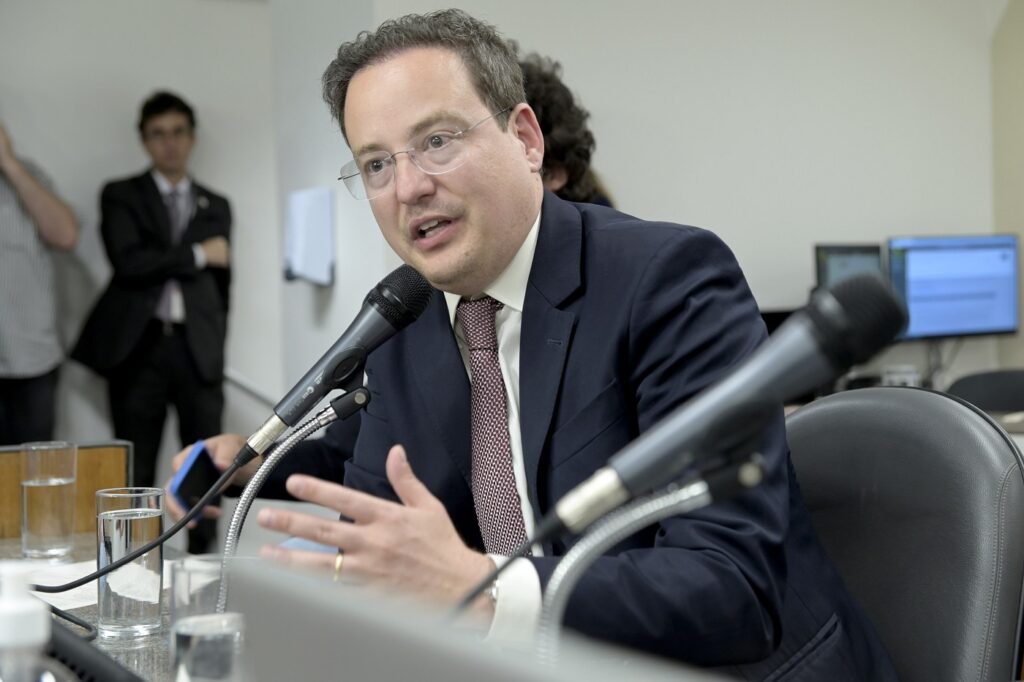 Deputado Thiago Cota se consolida como favorito para vaga ao Tribunal de Contas em Minas