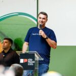 Flávio escala tropa de parlamentares e influencers para ‘batalha online’