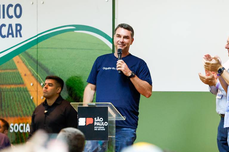 Flávio escala tropa de parlamentares e influencers para ‘batalha online’