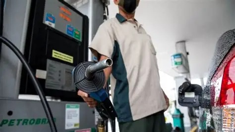 Petrobras prepara reajuste e gasolina ficará ainda mais cara em todo o Brasil
