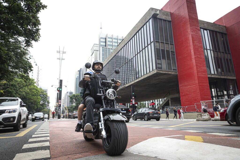 Prefeitura de SP quer limitar bicicletas elétricas a 20km/h