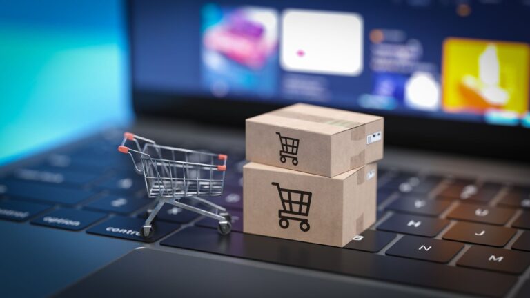 Fim da “taxa das blusinhas” não zera impostos em compras em sites estrangeiros