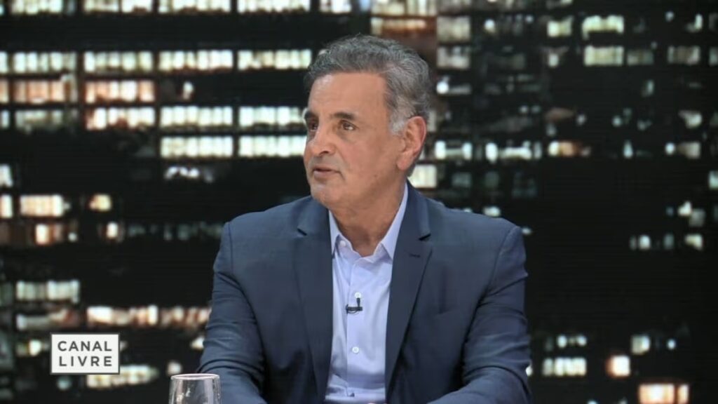 Aécio Neves defende governo de meritocracia e qualificação profissional em entrevista ao Canal Livre