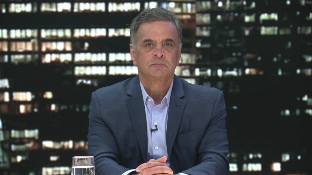 PT foi leniente com a criminalidade, diz Aécio Neves
