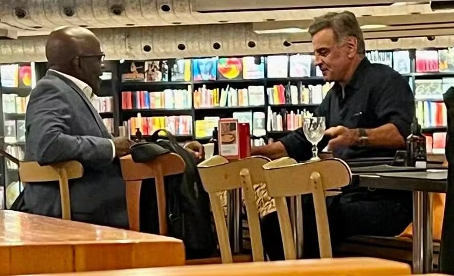 Cotados à presidência, Aécio e Joaquim Barbosa se encontram no Rio