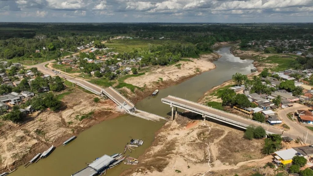 Ponte de R$ 36 milhões desaba no Acre menos de 3 anos após a inauguração