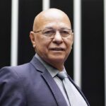 Deputado Professor Alcides que prorrogar bolsas de pesquisa para pais estudantes